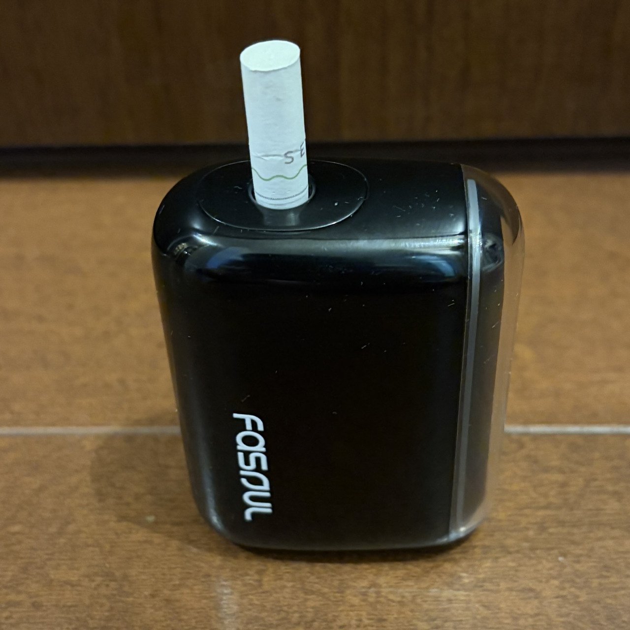 スティックを挿したFasoulの本体